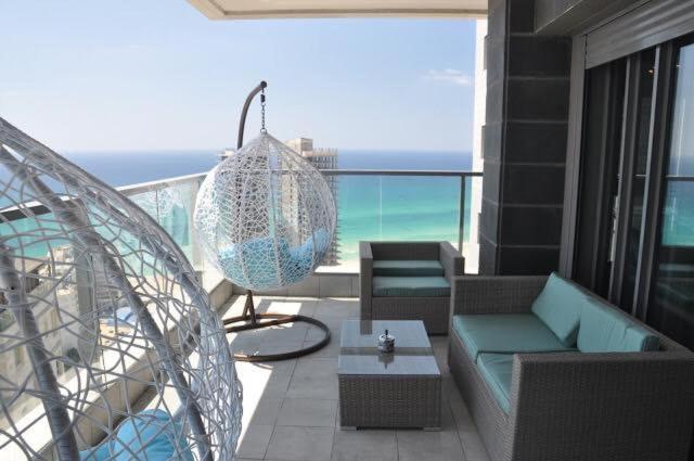 Panorama Apartment " City Garden " Bat Yam Bagian luar foto