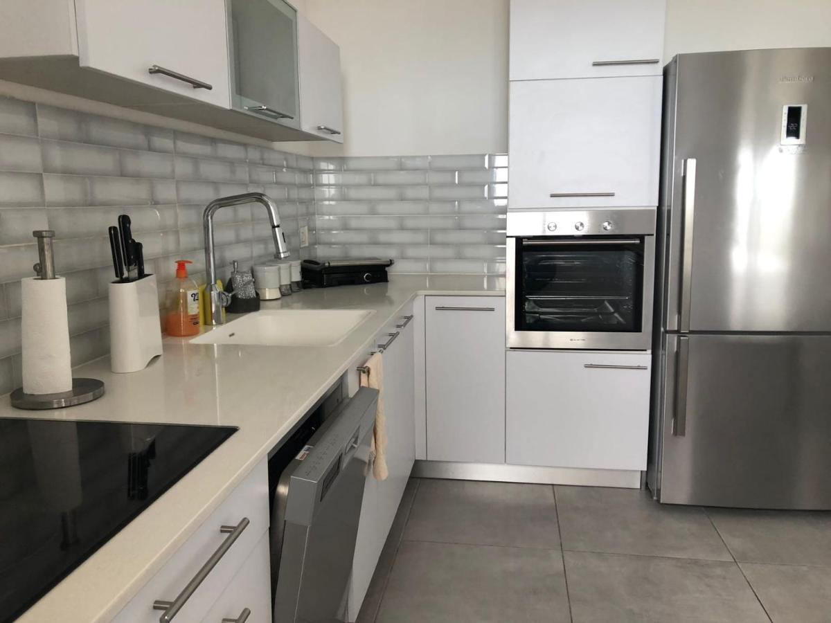 Panorama Apartment " City Garden " Bat Yam Bagian luar foto