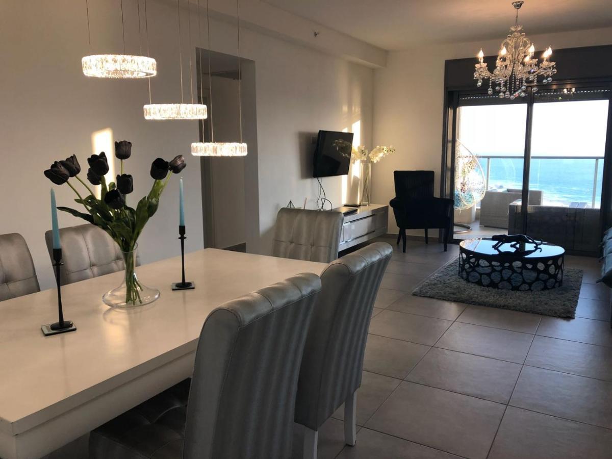 Panorama Apartment " City Garden " Bat Yam Bagian luar foto