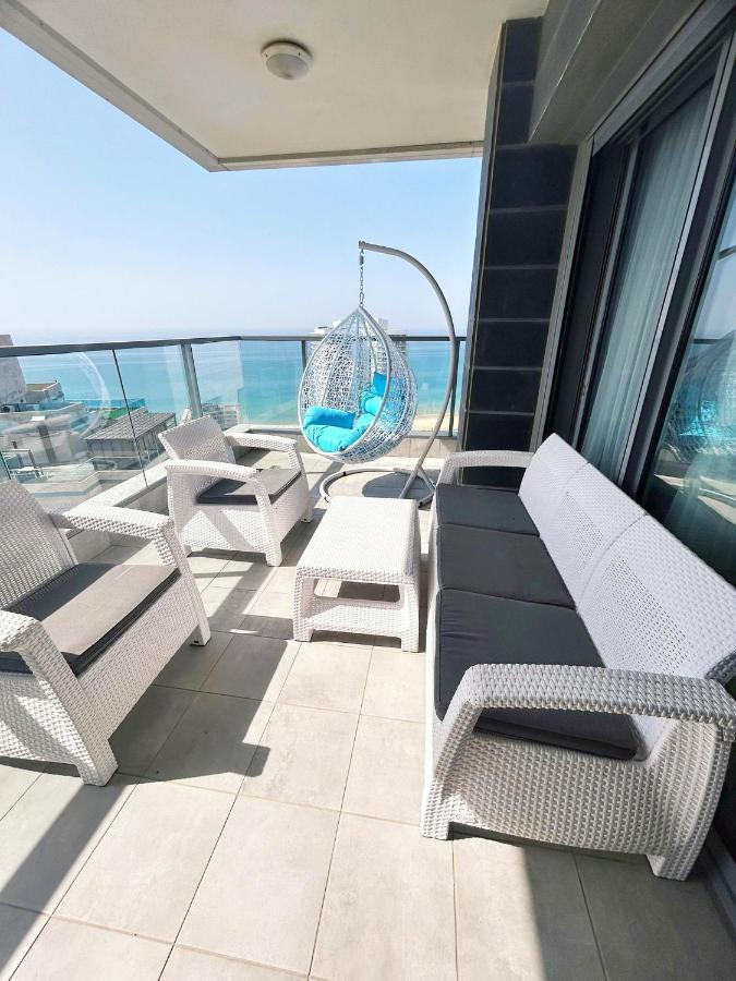 Panorama Apartment " City Garden " Bat Yam Bagian luar foto