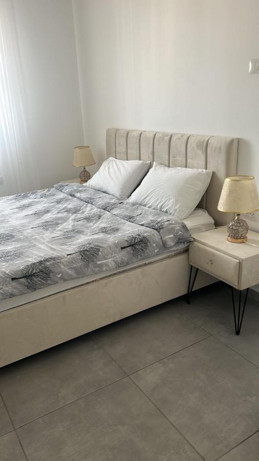 Panorama Apartment " City Garden " Bat Yam Bagian luar foto