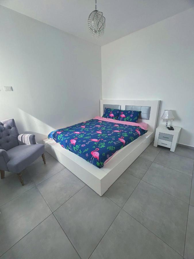 Panorama Apartment " City Garden " Bat Yam Bagian luar foto