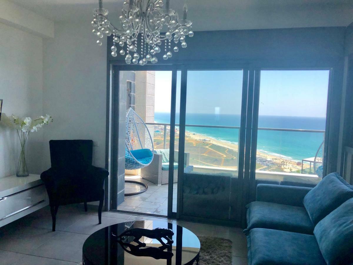 Panorama Apartment " City Garden " Bat Yam Bagian luar foto